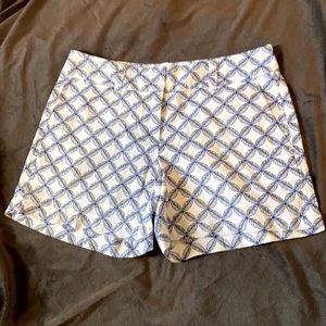 Vineyard Vines shorts